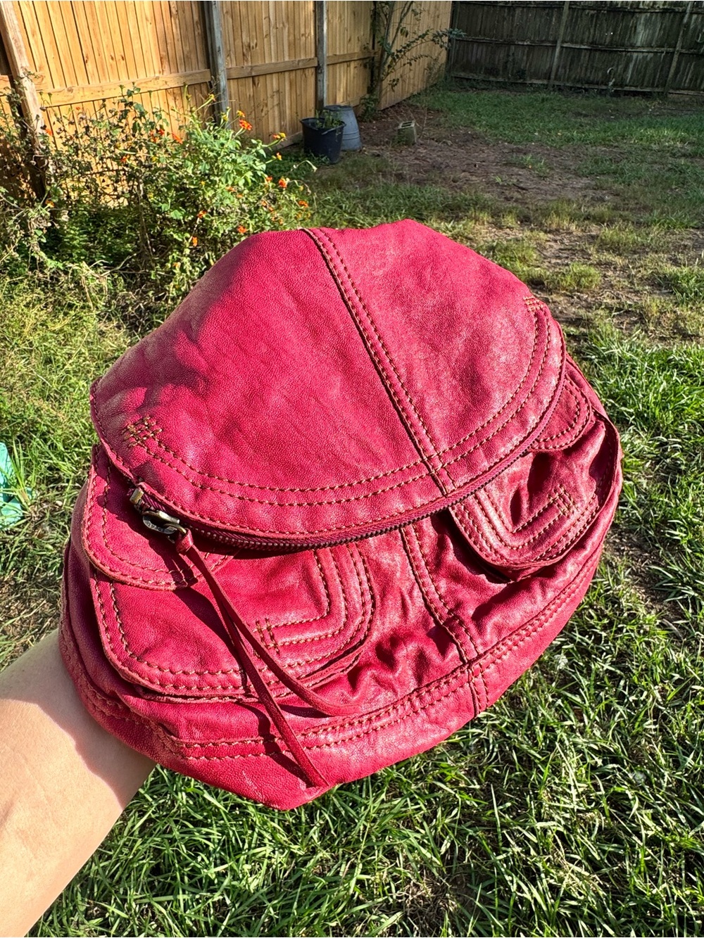 Stash Italian Leather Lucky’s Women’s red Shoulder Bag — Casual City Carry